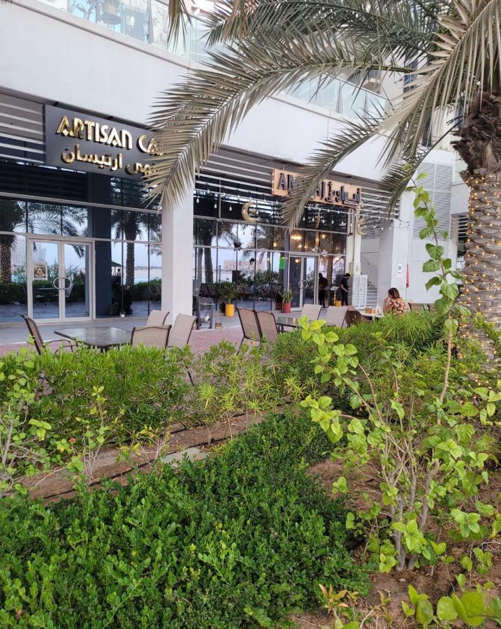 Ocean Whisper Ultra Luxe 1 Bedroom With A Private - Al Marjan Island